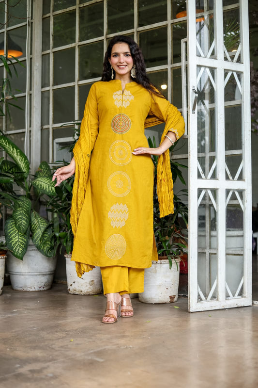 Straight Cotton Suit with Malmal Cotton Dupatta